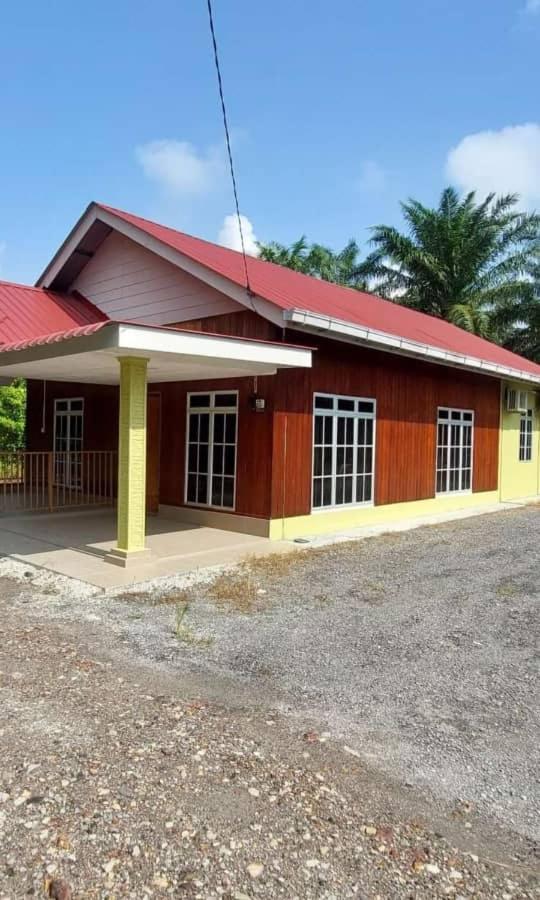 Teratak Kayu Homestay Batu Pahat Zewnętrze zdjęcie